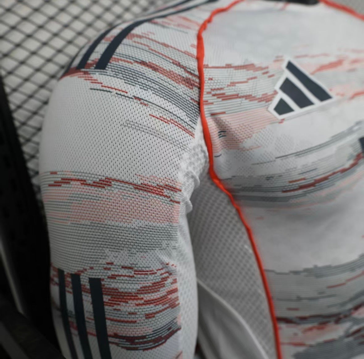Maillot Bayern Munich Extérieur Manches Longues 2025/2026