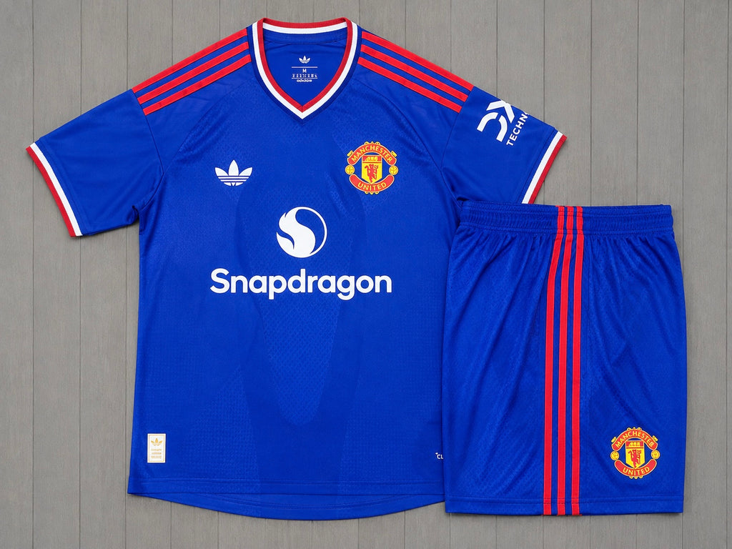 Ensemble Manchester United Extérieur 2026/2027 – Enfant & Adulte